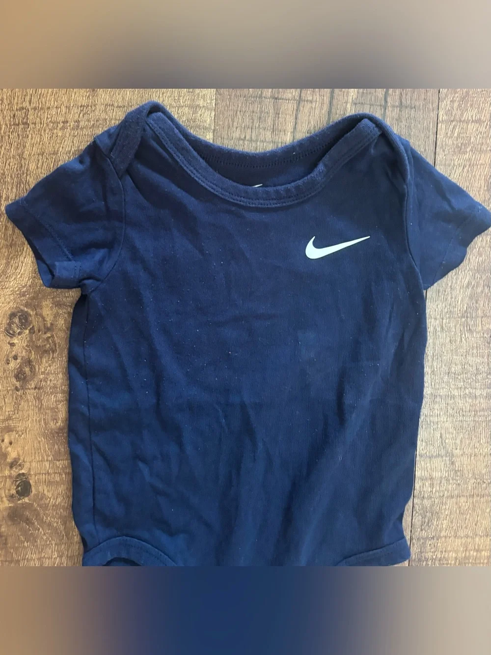 Nike baby unisex boy youth youth one pieces Sz 12 months 3 pieces